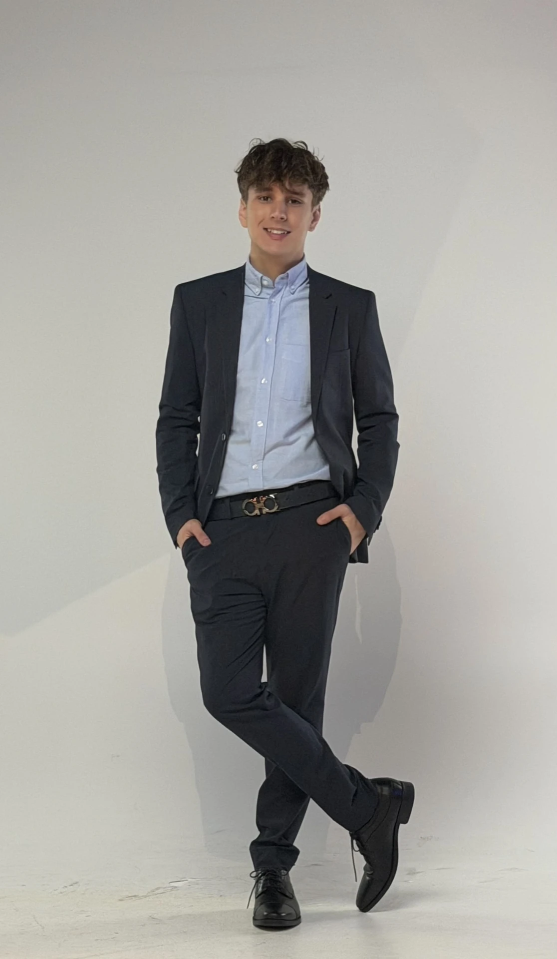Portrait of César Ledezma, the student behind Beyond the Language Barrier